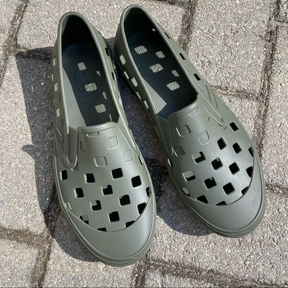 Vans Slip On TRK, Size 5 Mens / 6.5 Womens